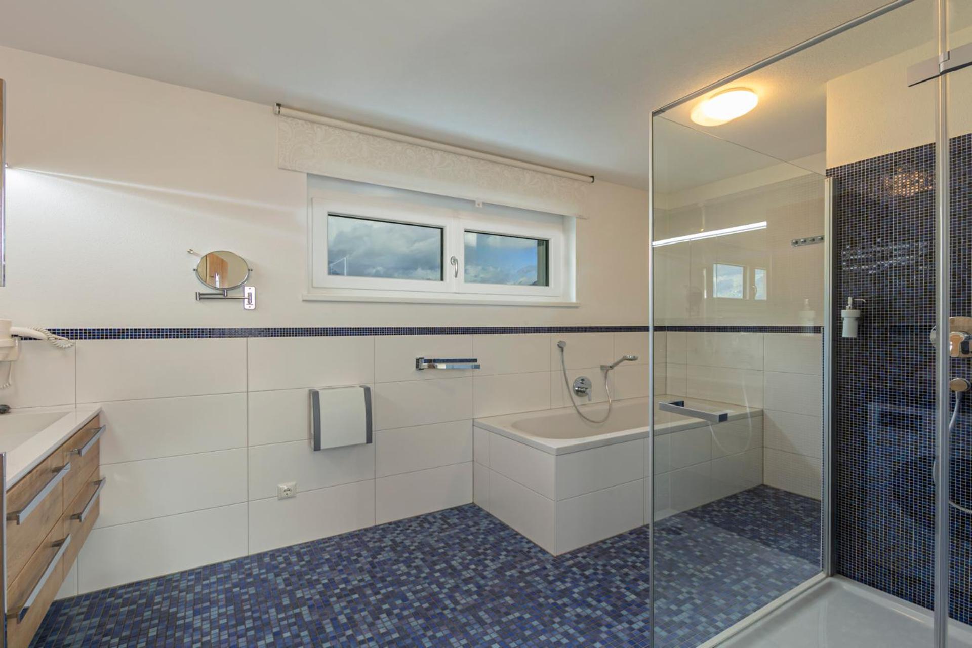 H21 - Modernes Ferienhaus 145Qm, 4Sz, Wellnessbereich Mit Sauna Und Dachterrasse Mit Panoramablick, Kuehlen Und Heizen Mit Geothermie فغن المظهر الخارجي الصورة