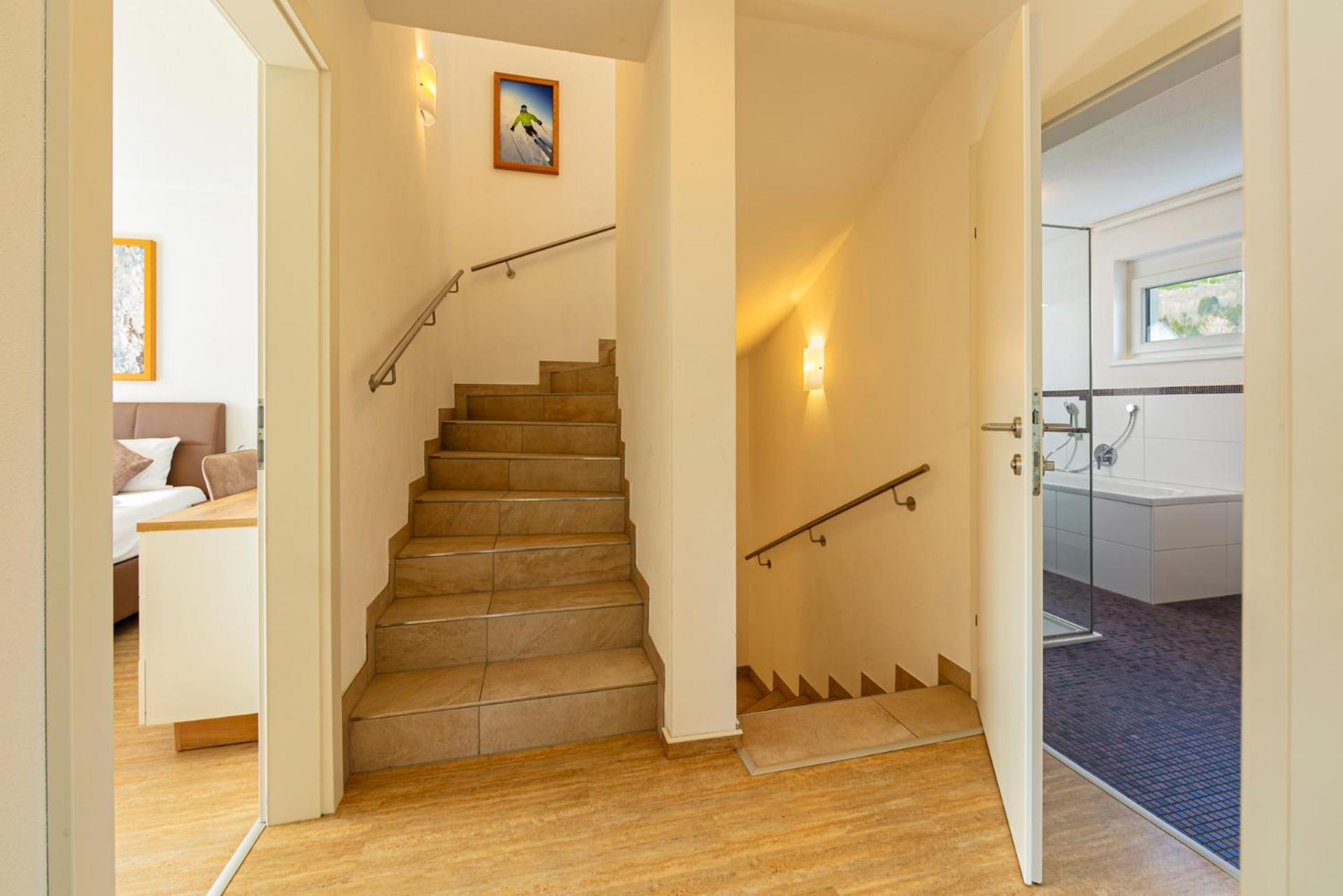 H21 - Modernes Ferienhaus 145Qm, 4Sz, Wellnessbereich Mit Sauna Und Dachterrasse Mit Panoramablick, Kuehlen Und Heizen Mit Geothermie فغن المظهر الخارجي الصورة